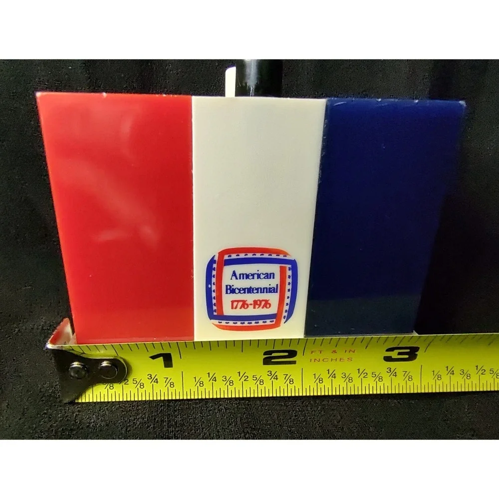 American Bicentennial Push Button Salt Pepper Shaker Patriot Red White Blue 1976